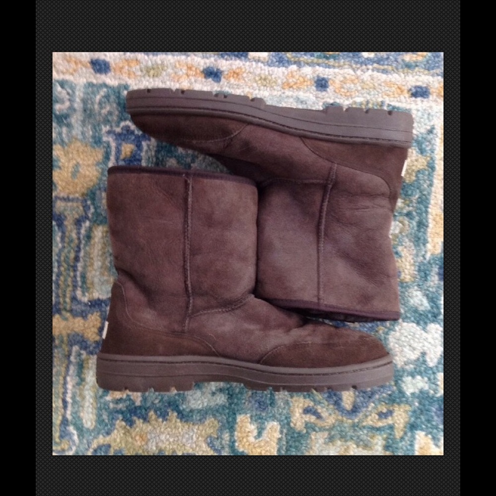 UGG UTRA SHORT BROWN SUEDE SHEARLING BOOTS MENS 14